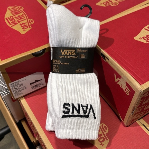 Vans Socks 3 pairs set CREW VANS.
"OFF THE WALL" White/Black
NWT - Picture 2 of 16